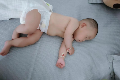 慈利宝宝短发型女